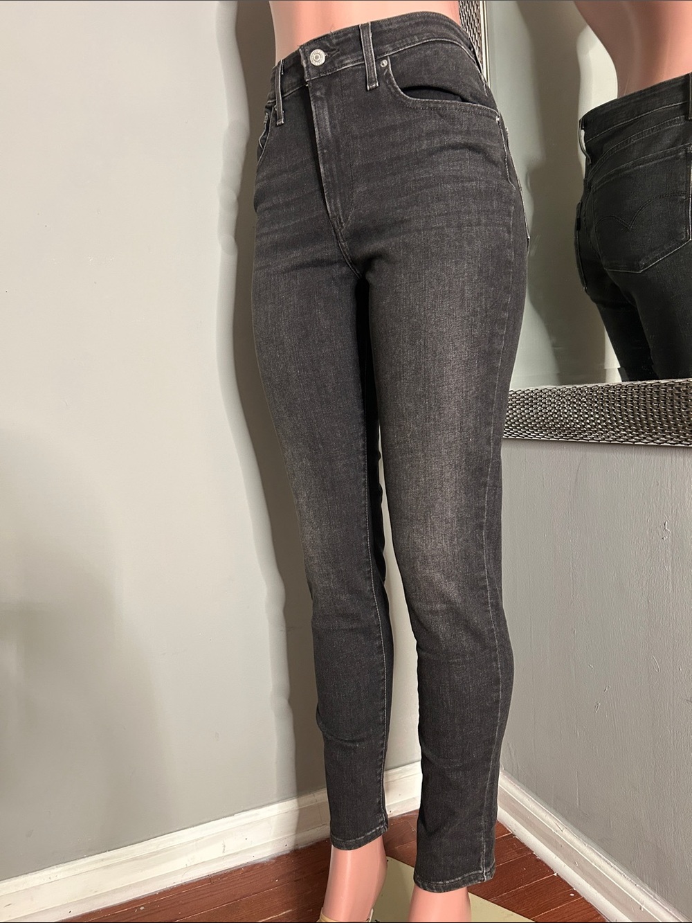 Levi's High-Rise Charcoal Skinny Jeans inseam 30 inches
